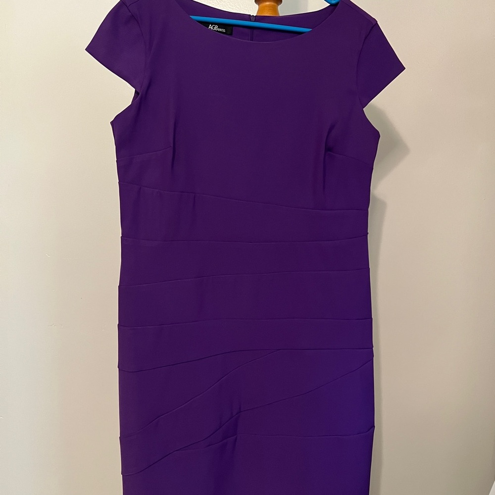 AGB Purple Sheath Midi Dress with Bateau Neckline